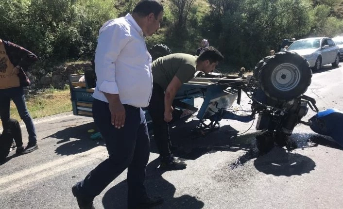 Hizan’da tarım aracı devrildi: 4 yaralı