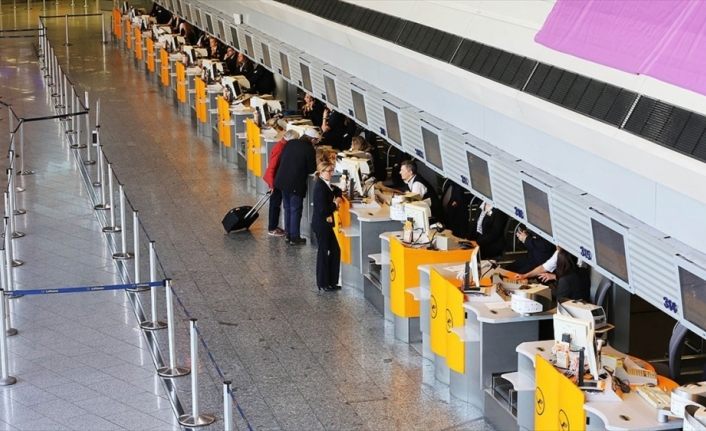 Lufthansa Grubu 22 bin kişiyi işten çıkarmaya hazırlanıyor