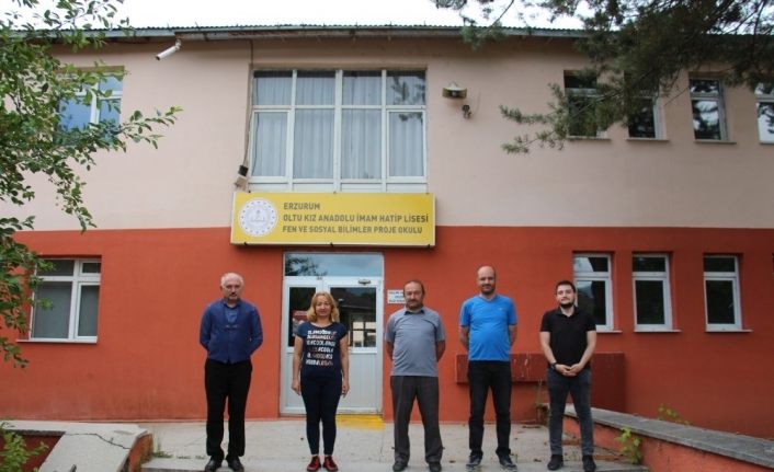 Oltu Kız Anadolu İmamhatip Lisesi ‘Proje Okulu’ oldu