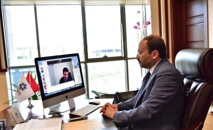 Prof. Dr. Bülent Çakmak, “Benim Tercihim Çevrimiçi Üniversite Tanıtım Günleri” isimli üniversite tanıtım programına katıldı