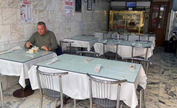 Restoran ve kafeler yeniden açıldı