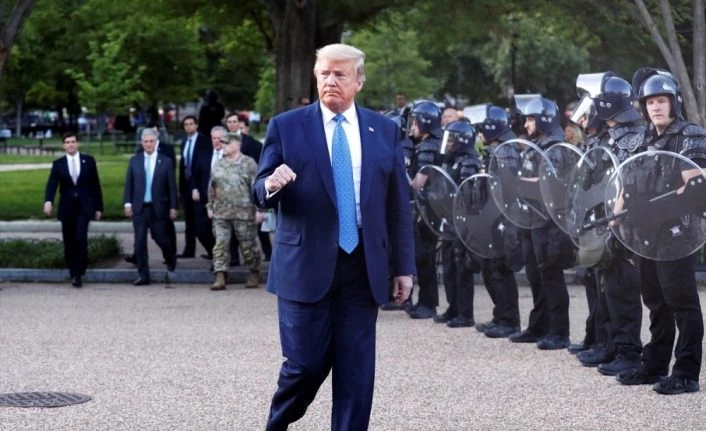 Trump, Floyd gösterilerinde Beyaz Saray