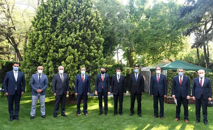 Van Gürpınar Belediye Başkanı Tanış, Bakan Pakdemirli’ye teşekkür etti