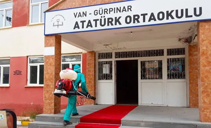 Van Gürpınar LGS sınavı için okulları çocuklara hazırladı