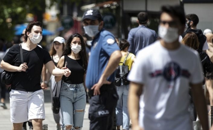 Yarından itibaren maske takmamanın cezası 900 lira