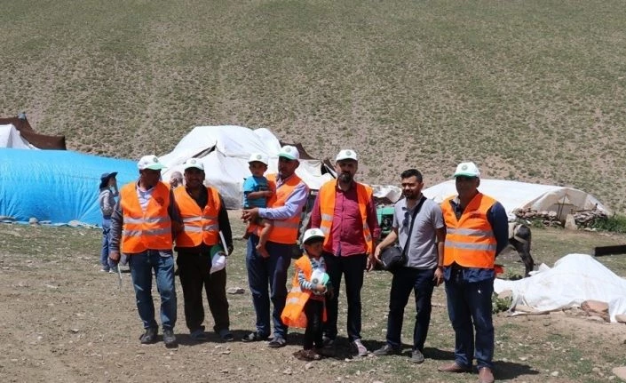 Akın, yetiştiricilerin sorunlarını dinledi