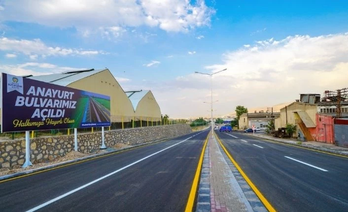 Anayurt Bulvarı trafiğe açıldı