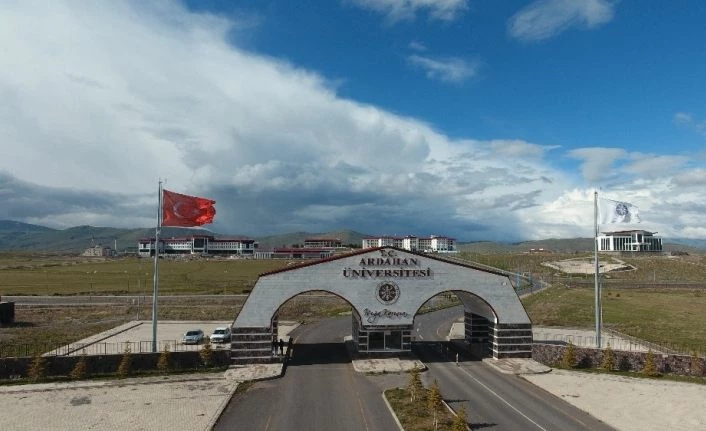 Ardahan Üniversitesi’nde yönetim krizi