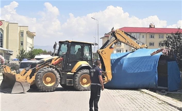 Aziziye’de baraka operasyonu