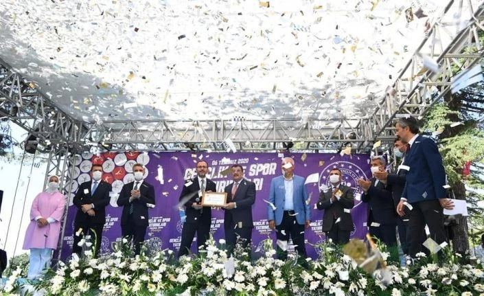 Gençlik ve spor için hazırlanan projelerde ilk imzalar atıldı
