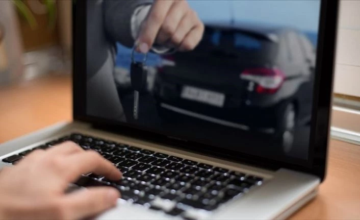 İkinci el online oto pazarında fiyat artışları sürüyor