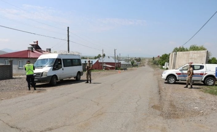 Kars’ta jandarmadan radarlı hız uygulaması