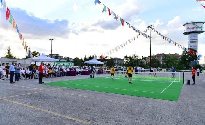 Malatya’da ayak tenisi heyecanı