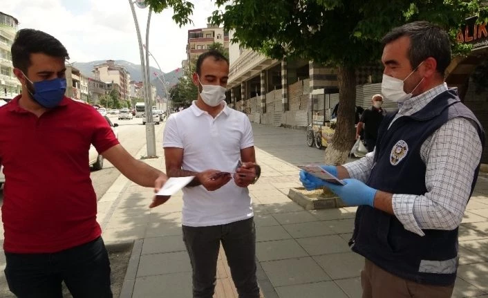 Polisten “Malvarlığı ve Aile İçi ve Kadına Yönelik Şiddetle Mücadele” bilgilendirmesi