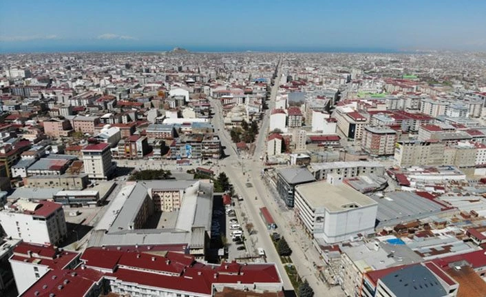 Van'da trafiğe kayıtlı kaç araç var, ne kadar trafik kazası yaşandı?