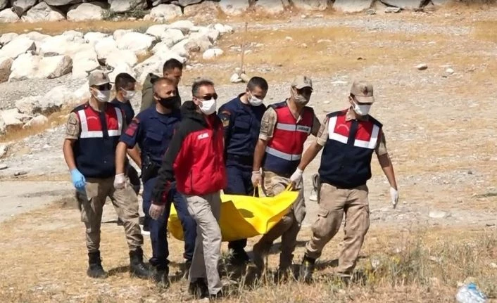 Van Gölü’nden bir ceset daha çıkarıldı