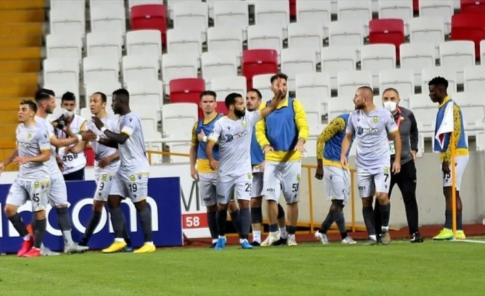 Yeni Malatyaspor sahasında 