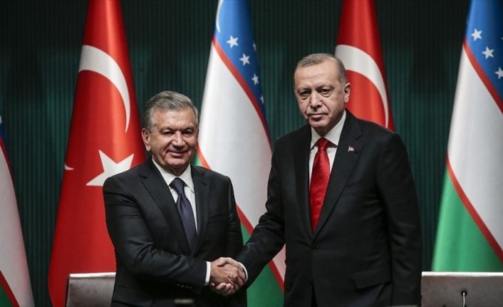 Cumhurbaşkanı Erdoğan, Özbekistan Cumhurbaşkanı Mirziyoyev ile telefonda görüştü