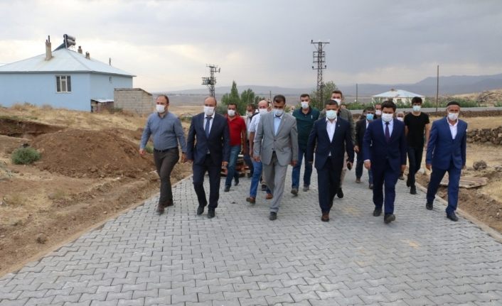 Erciş Belediyesi 2020 yılında 230 bin metrekare kilitli parke taşı döşedi