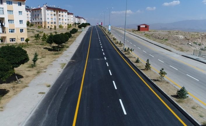 Erciş’te 80 bin ton üretimle yollar asfaltlandı