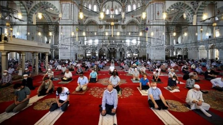 Van'da sokağa çıkma kısıtlaması Cuma Namazını da kapsayacak mı? İşte detaylar!