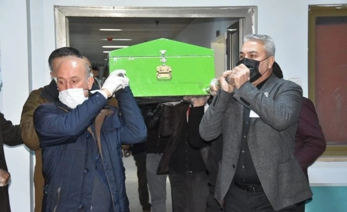 Van’da tedavi görün doktor korona virüsten hayatını kaybetti