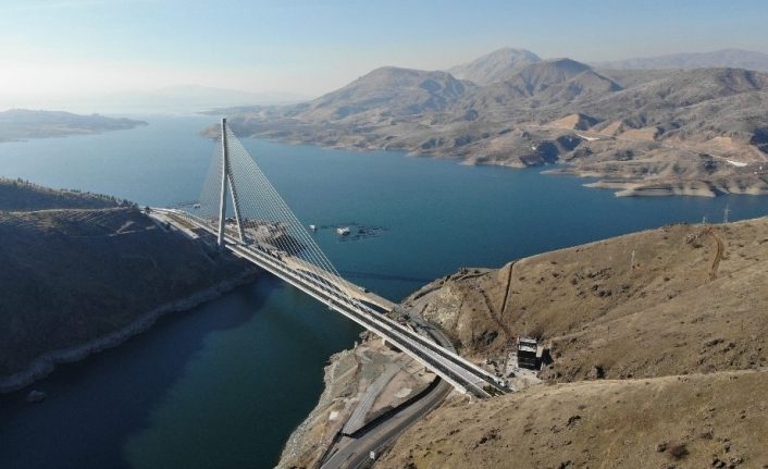 16 ili bağlayan yeni Kömürhan Köprüsü bugün açılıyor