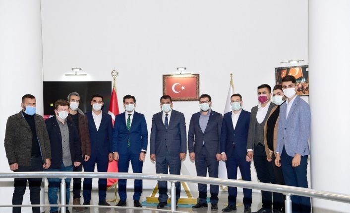 AK Partili gençlerden Başkan Gürkan’a ziyaret