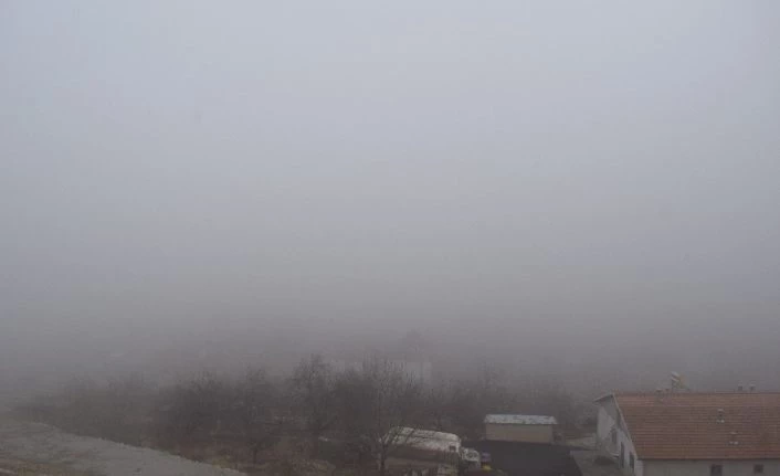 Akçadağ sisten kayboldu