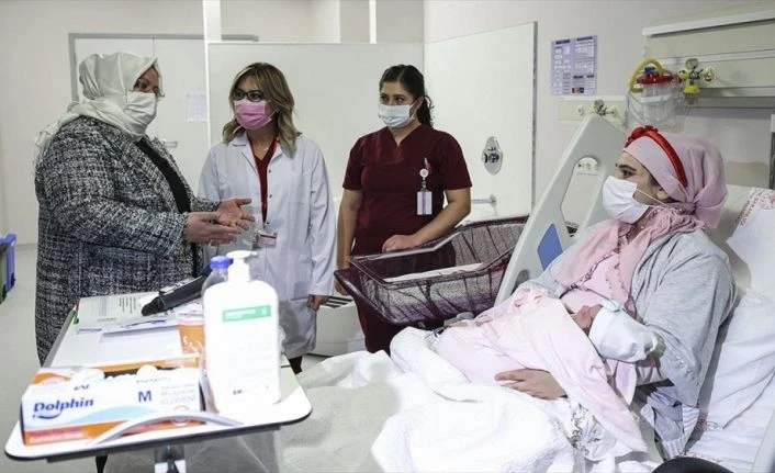 Bakan Zehra Zümrüt Selçuk yeni yılın 
