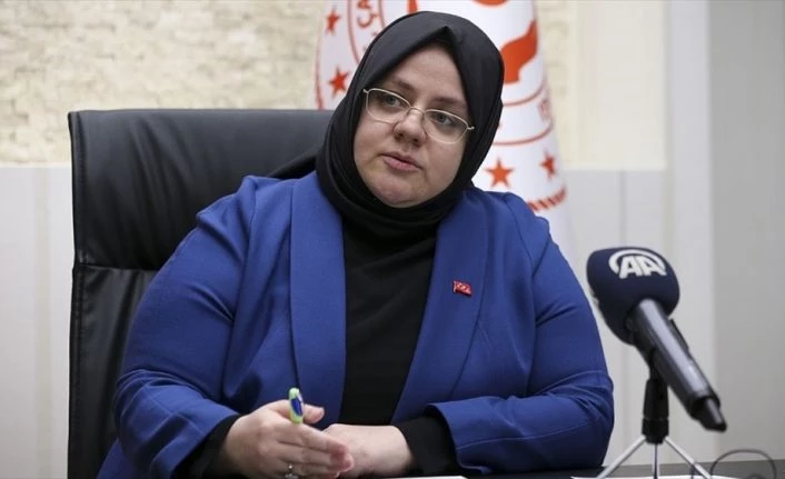 Bakan Zehra Zümrüt Selçuk