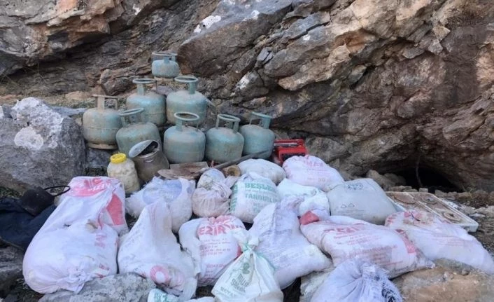 Bitlis kırsalında 6 sığınak ile top ve havan mühimmatı bulundu