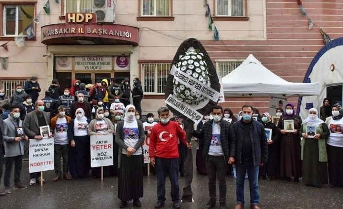 Diyarbakır anneleri oturma eyleminin 500
