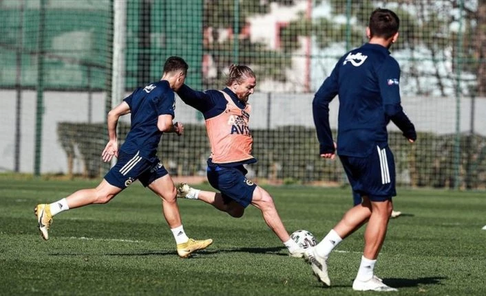 Fenerbahçe Büyükşehir Belediye Erzurumspor