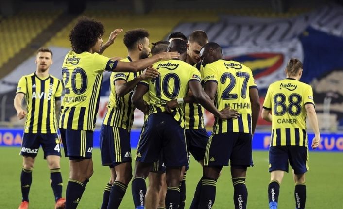 Fenerbahçe zirve takibini sürdürdü