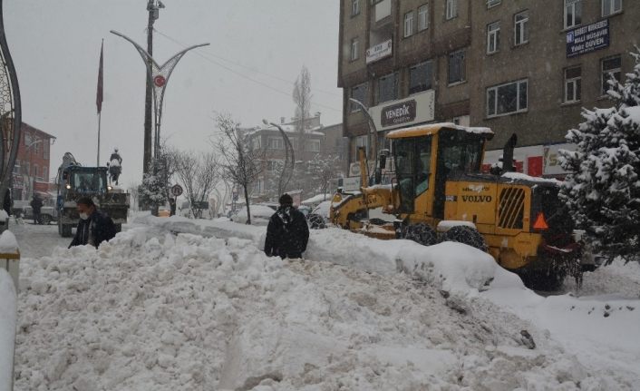 Hakkari’de 251 yerleşim yeri kapandı