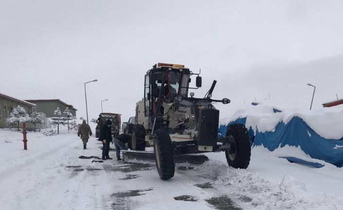 Iğdır’da kapanan köy yolları ulaşıma açıldı