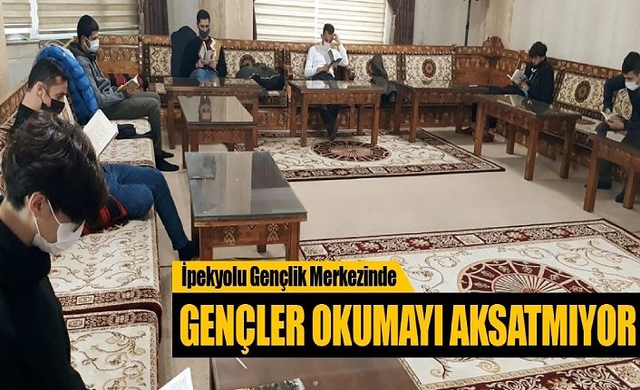 İpekyolu Gençlik Merkezinde gençler okumayı aksatmıyor