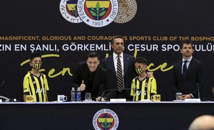 Mesut Özil resmen Fenerbahçe