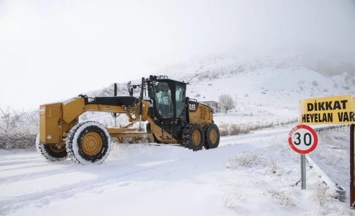 Meteorolojiden Elazığ, Bingöl ve Tunceli için yoğun kar yağışı uyarısı