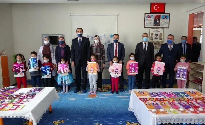 Muş’ta anaokulu öğrencilerinin karne heyecanı