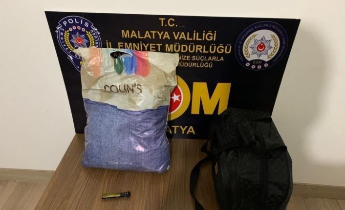 Narkotik ekipleri Malatya’da uyuşturucuya geçit vermiyor: 7 kilo 500 gram esrar ele geçirildi