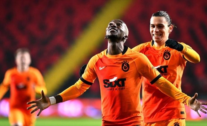 Onyekuru, ilk maçında Galatasaray