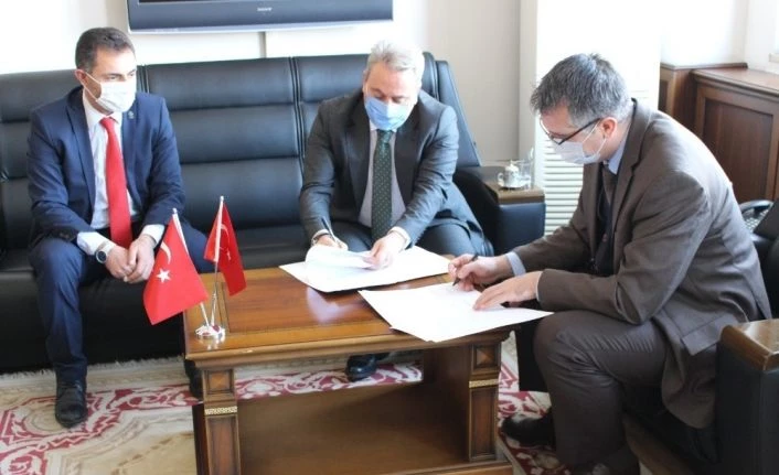 Örnek proje için imzalar atıldı