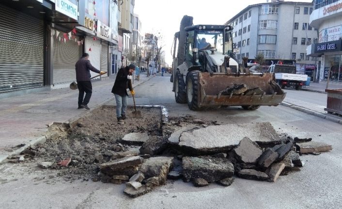 Van’da kısıtlamayla birlikte belediyeler çalışma yapıyor