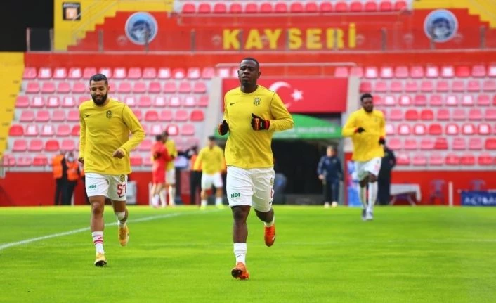 Yeni Malatyaspor’a Tetteh ve Acquah şoku