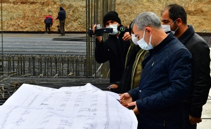 Yeşilyurt’ta yeni belediye hizmet binası inşaat çalışmaları