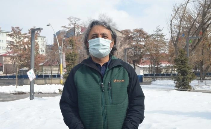 Ağrı Dağı zirvesine ulaşmak isteyen dağcılara fırtına engeli