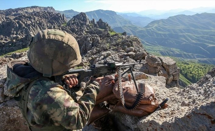 Barış Pınarı bölgesine saldırı girişiminde bulunan 4 terörist etkisiz hale getirildi