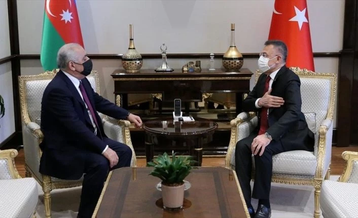 Cumhurbaşkanı Yardımcısı Oktay, Azerbaycan Başbakanı Asadov ile görüştü